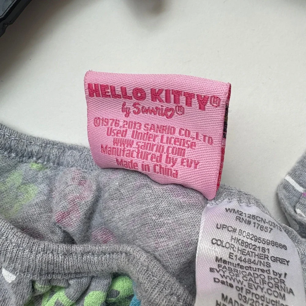 Hello Kitty‎ Romper Jumpsuit Ruffle Trim Hearts Peace Signs Gray Girls L (10/12)